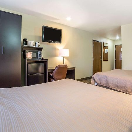 Quality Inn & Suites Elko Exterior photo
