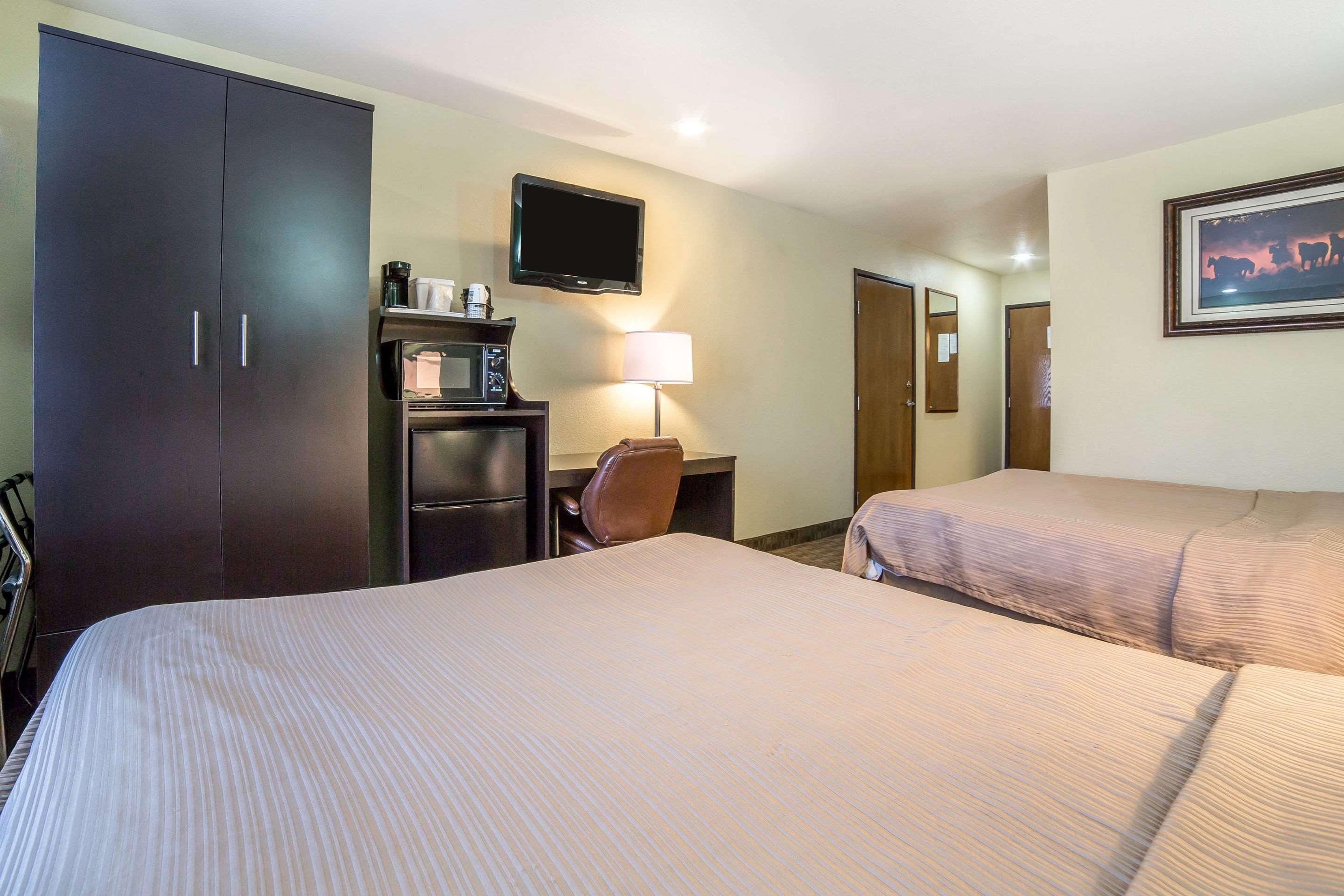 Quality Inn & Suites Elko Exterior photo