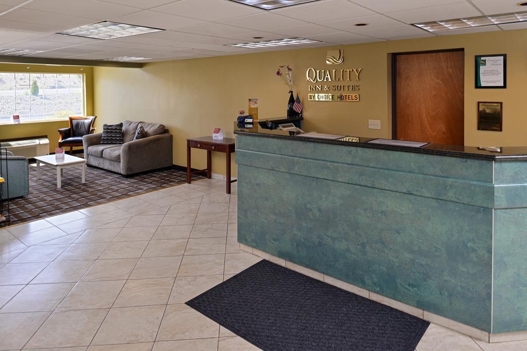 Quality Inn & Suites Elko Exterior photo