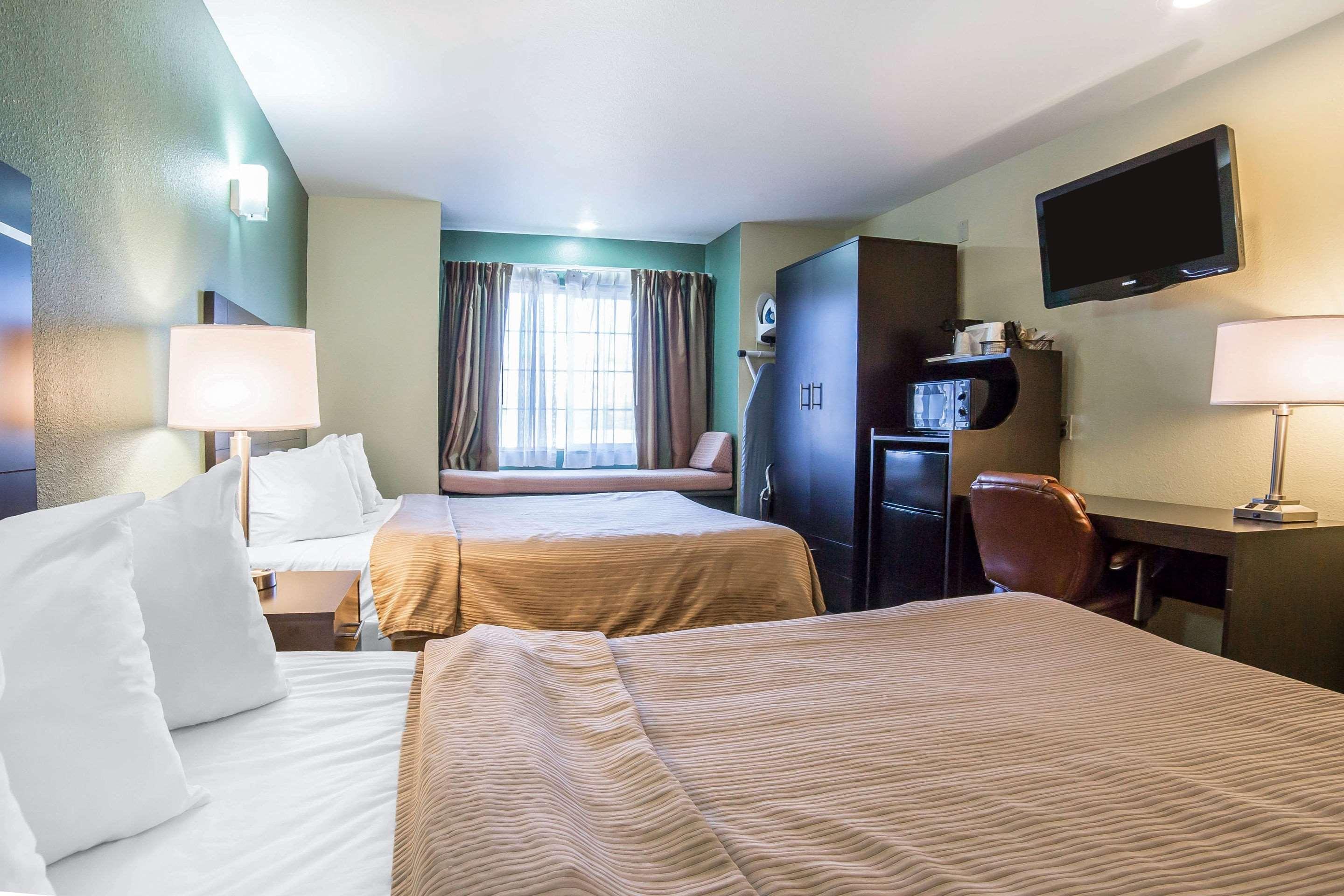 Quality Inn & Suites Elko Exterior photo